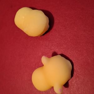 Cute yellow hedgehog and bear mochi's 💛